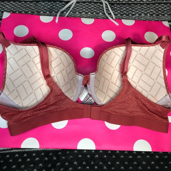 💗 VICTORIAS SECRET BRA 💗 - Picture 2 of 3